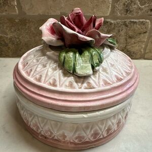 Capodimonte Porcelain Trinket Box W/Rose Pink/White Quilted Pattern Italy